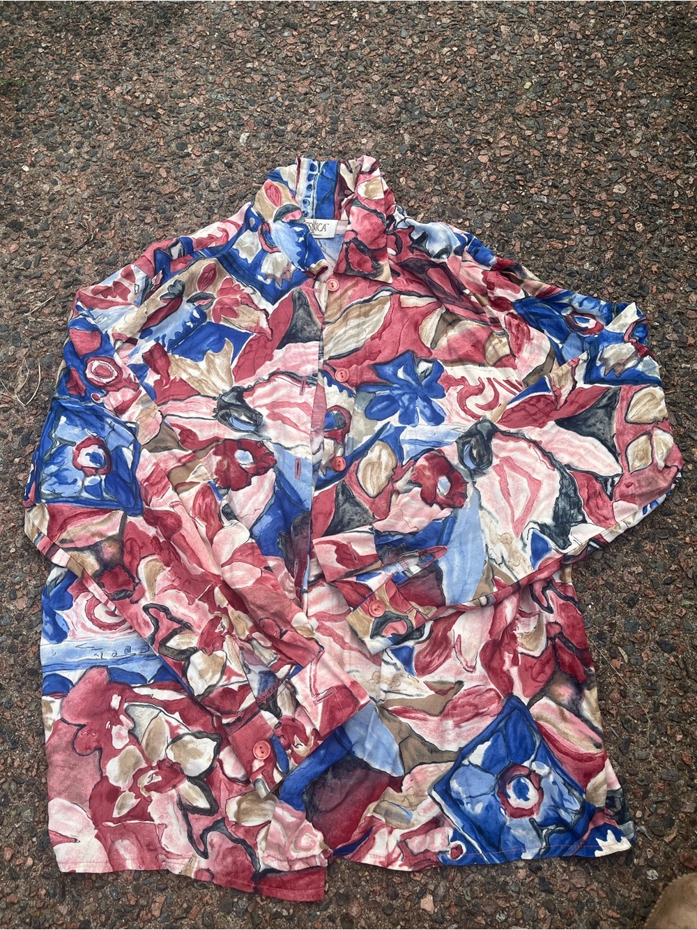 Women’s 90s Floral Pattern Button-Up Shirt in Red, Blue & Cream